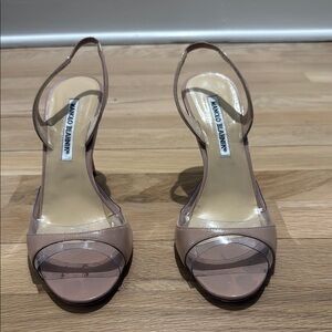 Manolo Blahnik Women's Nude Heels